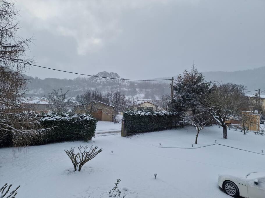 Gite L'Enclos O Rendez-Vous Roquefeuil-Pays De Sault- Avec Jardin エクステリア 写真